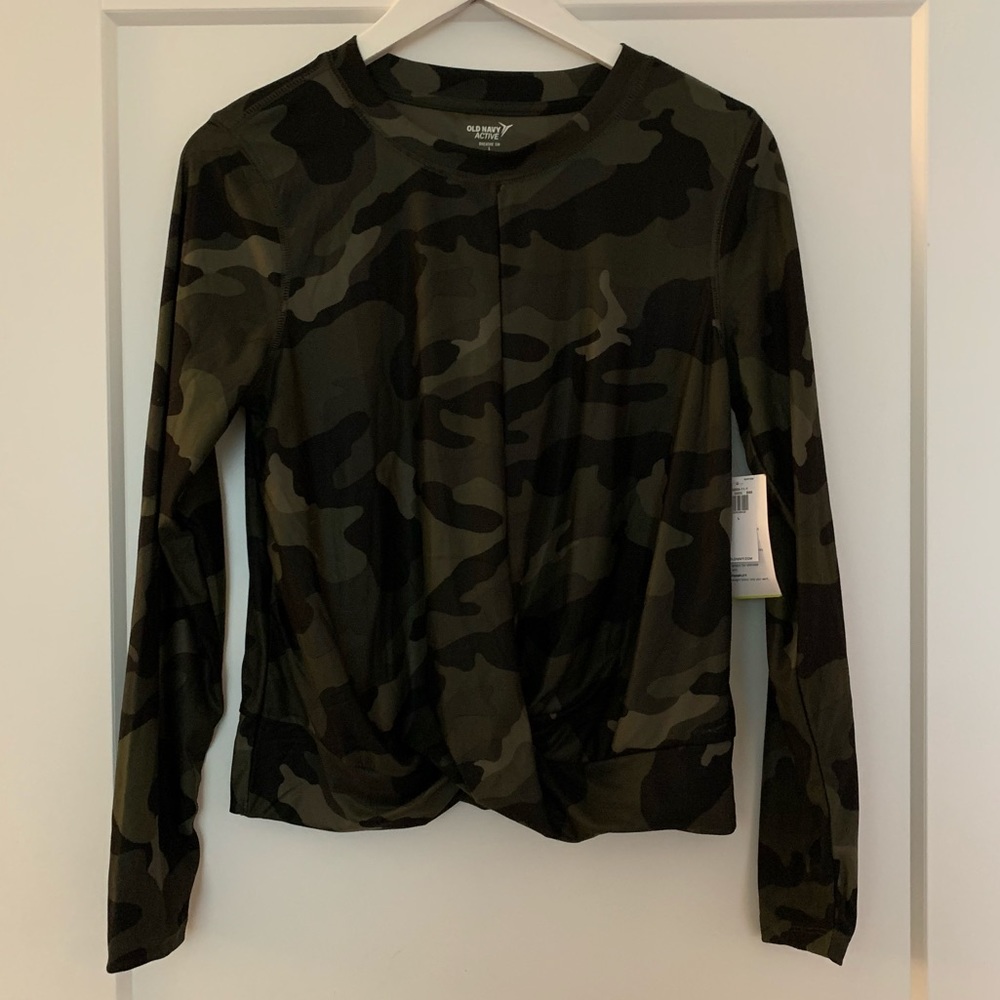 Old Navy activewear top L